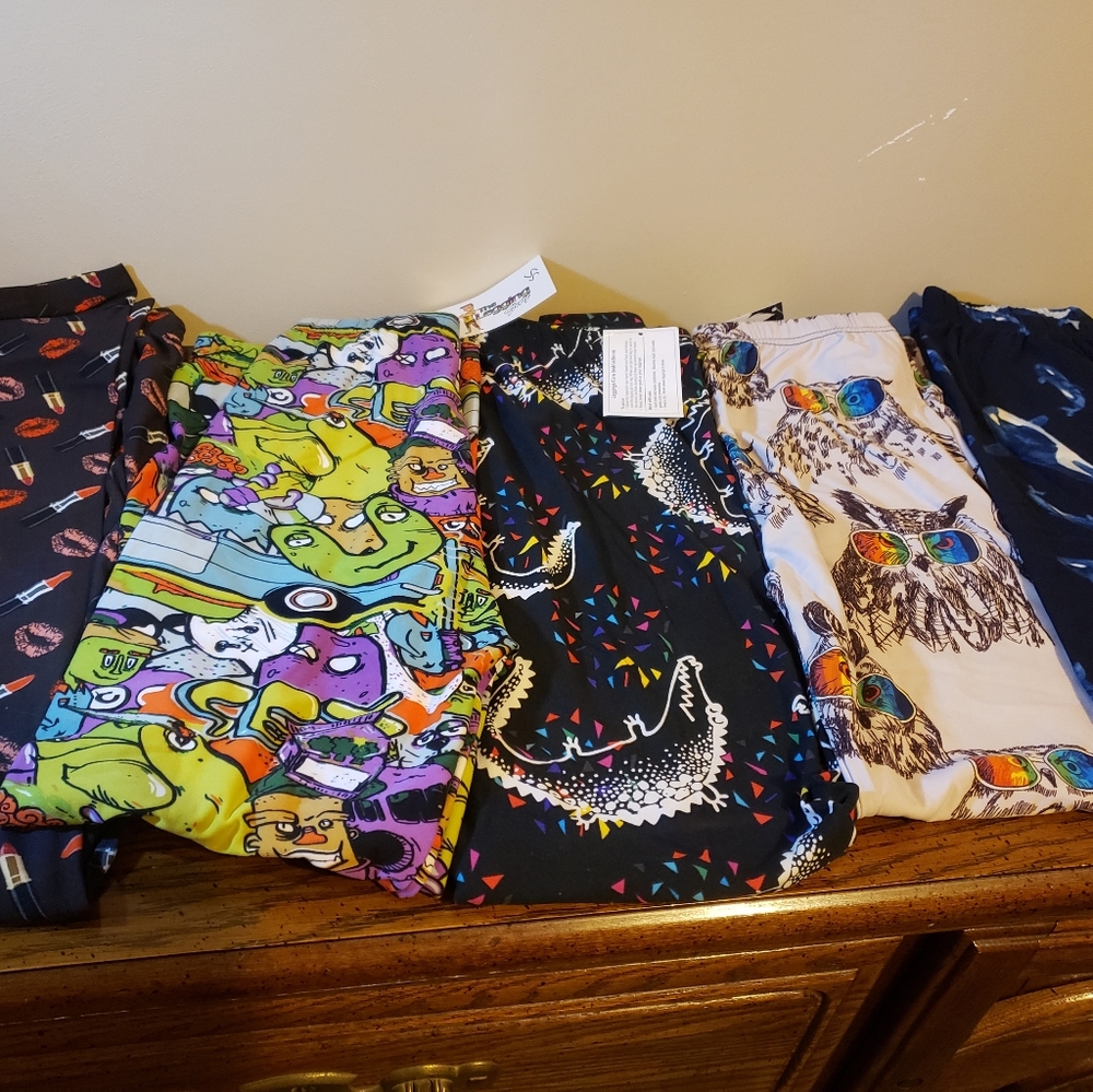 5 pairs of leggings